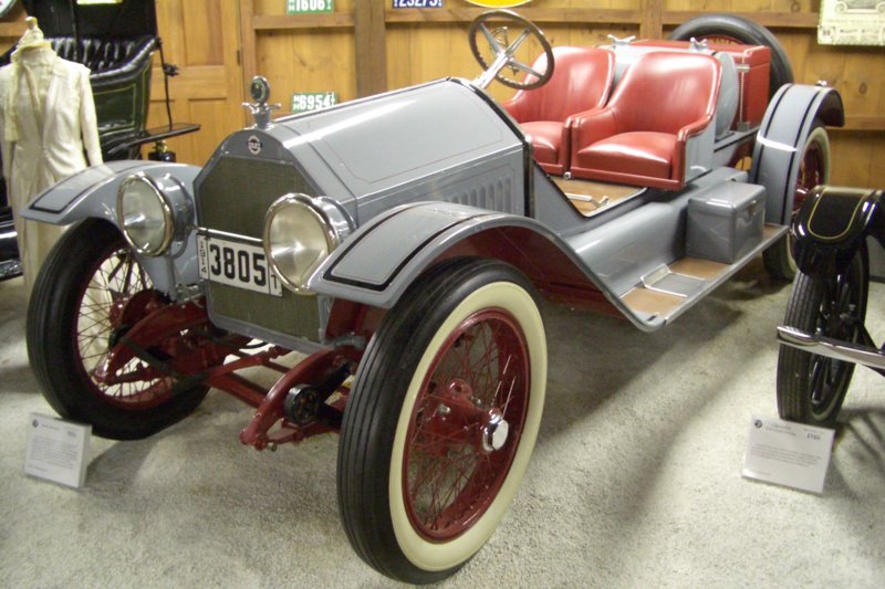 1914 Stutz Bearcat Price new 2000 Top speed 45 mph